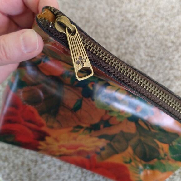 Patricia Nash Valerie Floral Leather Wristlet Clutch - Picture 5 of 15